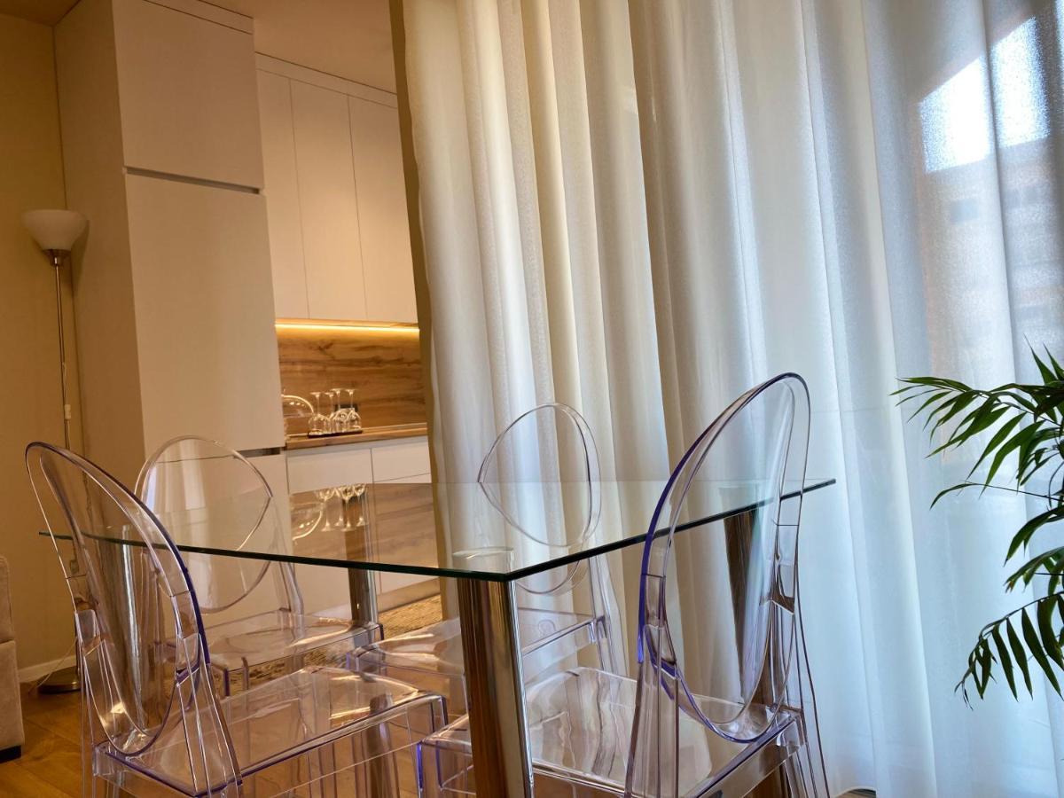 Nemis Apartments In The Centre Of Tirana Four Free Parking ภายนอก รูปภาพ