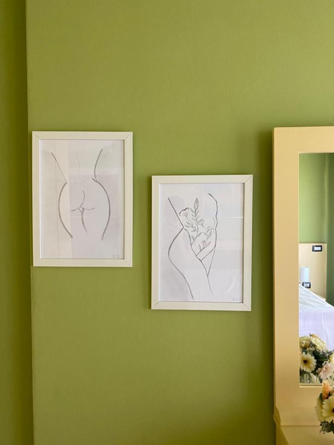Nemis Apartments In The Centre Of Tirana Four Free Parking ภายนอก รูปภาพ