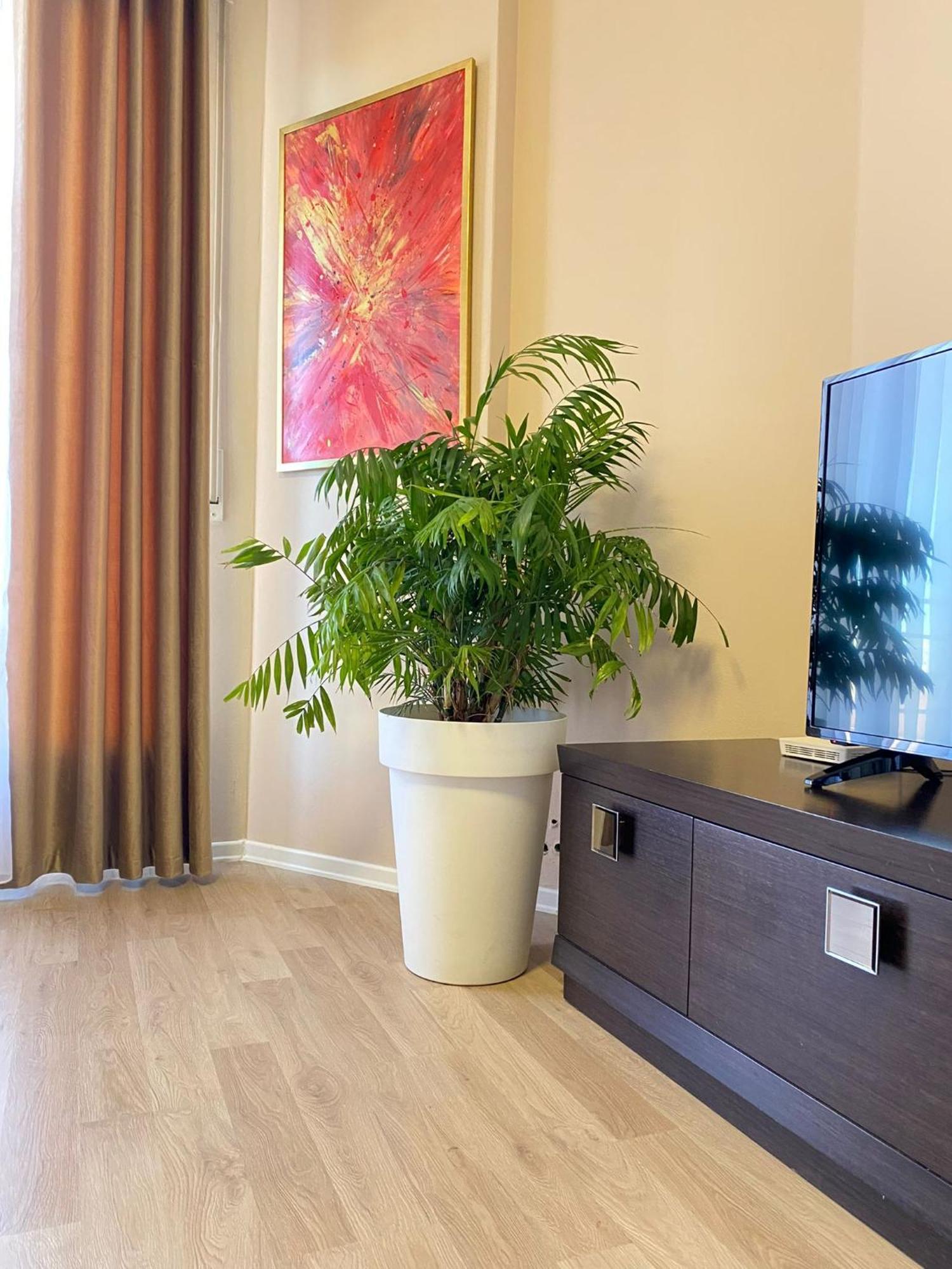 Nemis Apartments In The Centre Of Tirana Four Free Parking ภายนอก รูปภาพ