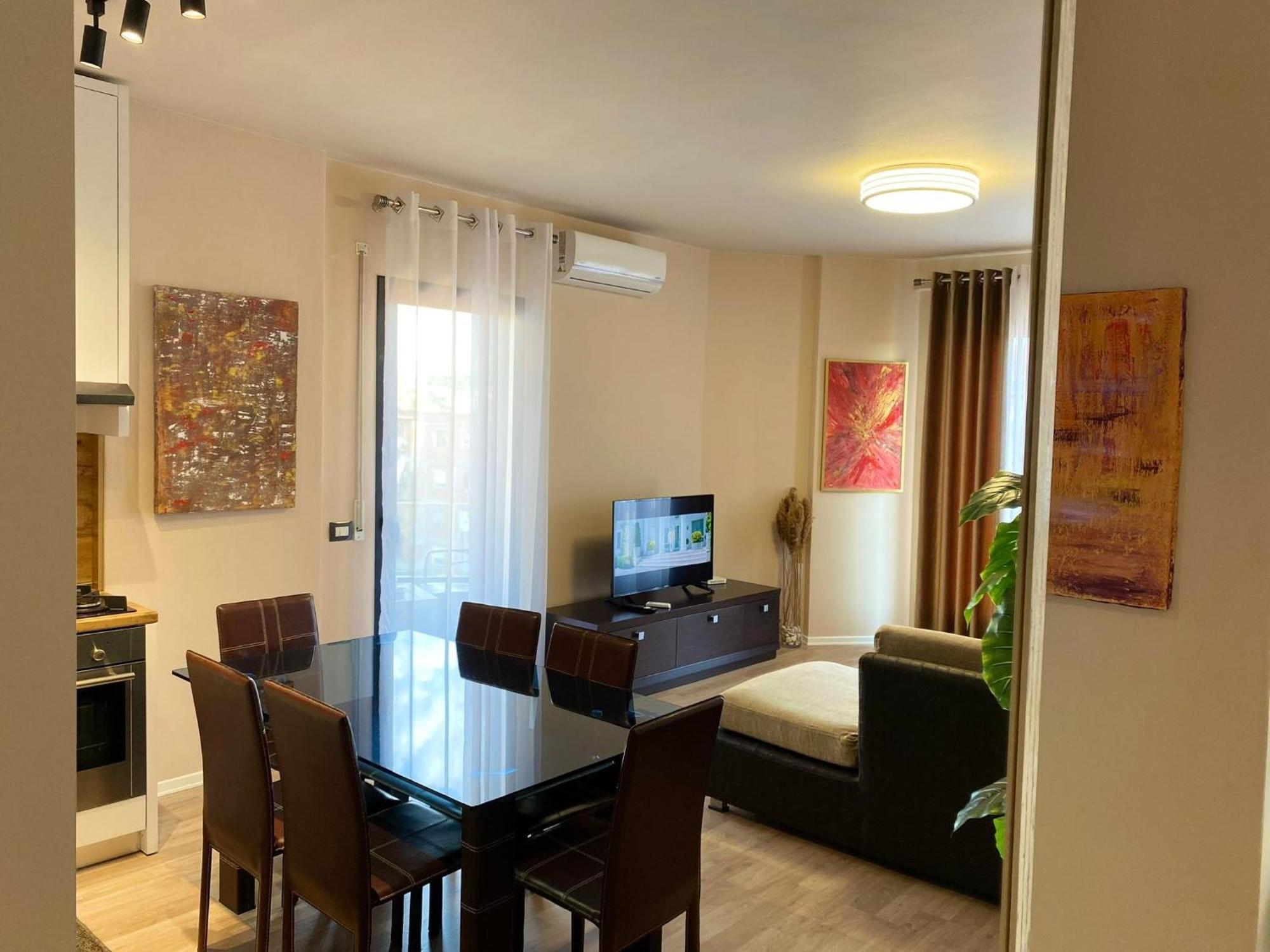 Nemis Apartments In The Centre Of Tirana Four Free Parking ภายนอก รูปภาพ