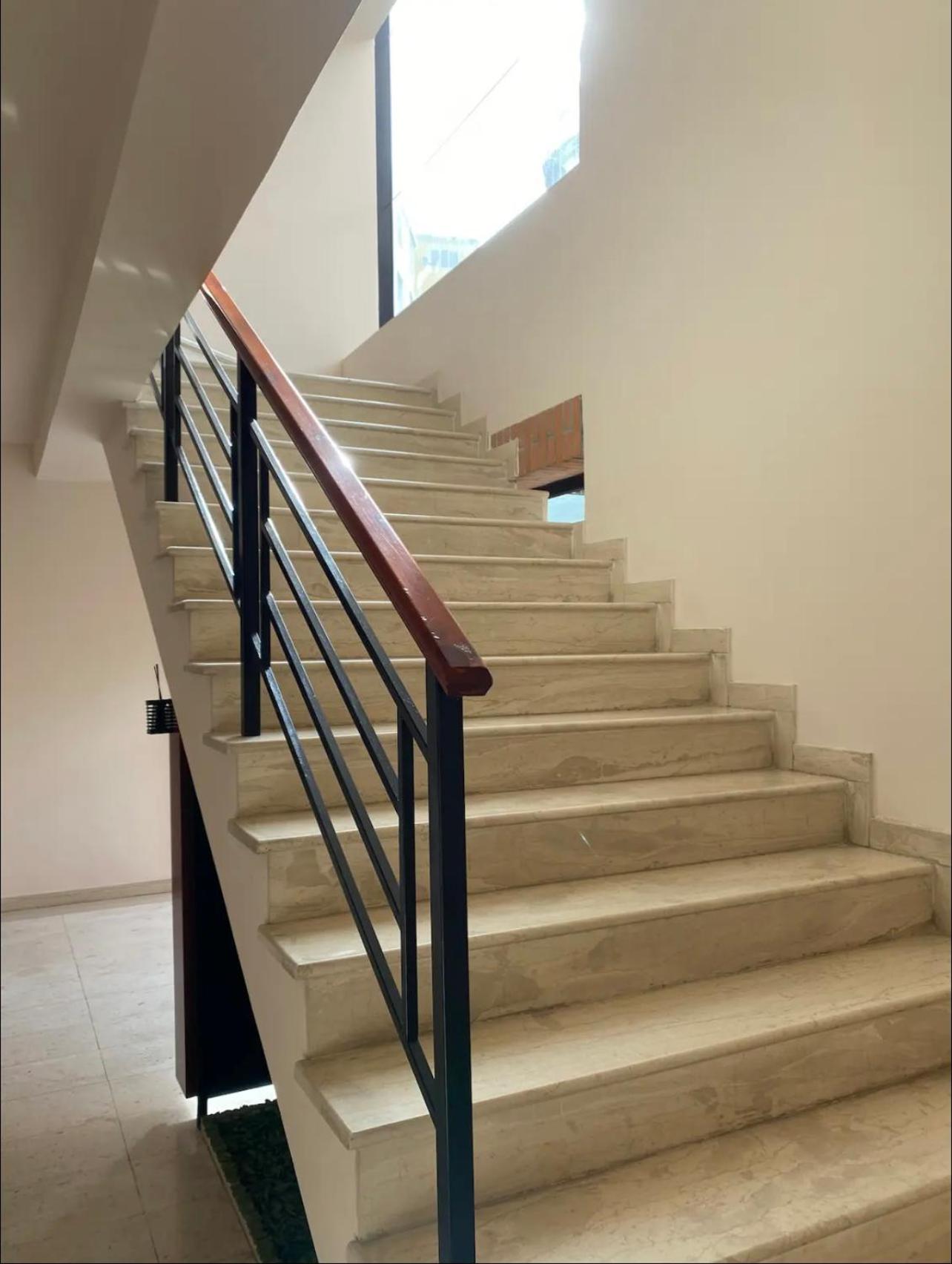 Nemis Apartments In The Centre Of Tirana Four Free Parking ภายนอก รูปภาพ