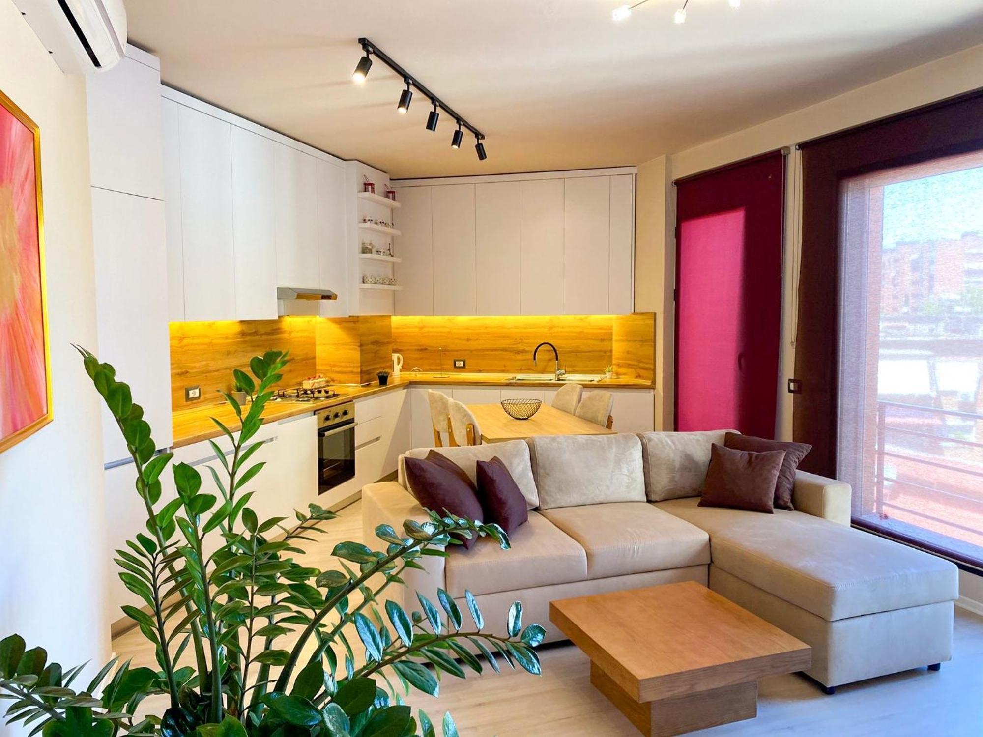 Nemis Apartments In The Centre Of Tirana Four Free Parking ภายนอก รูปภาพ