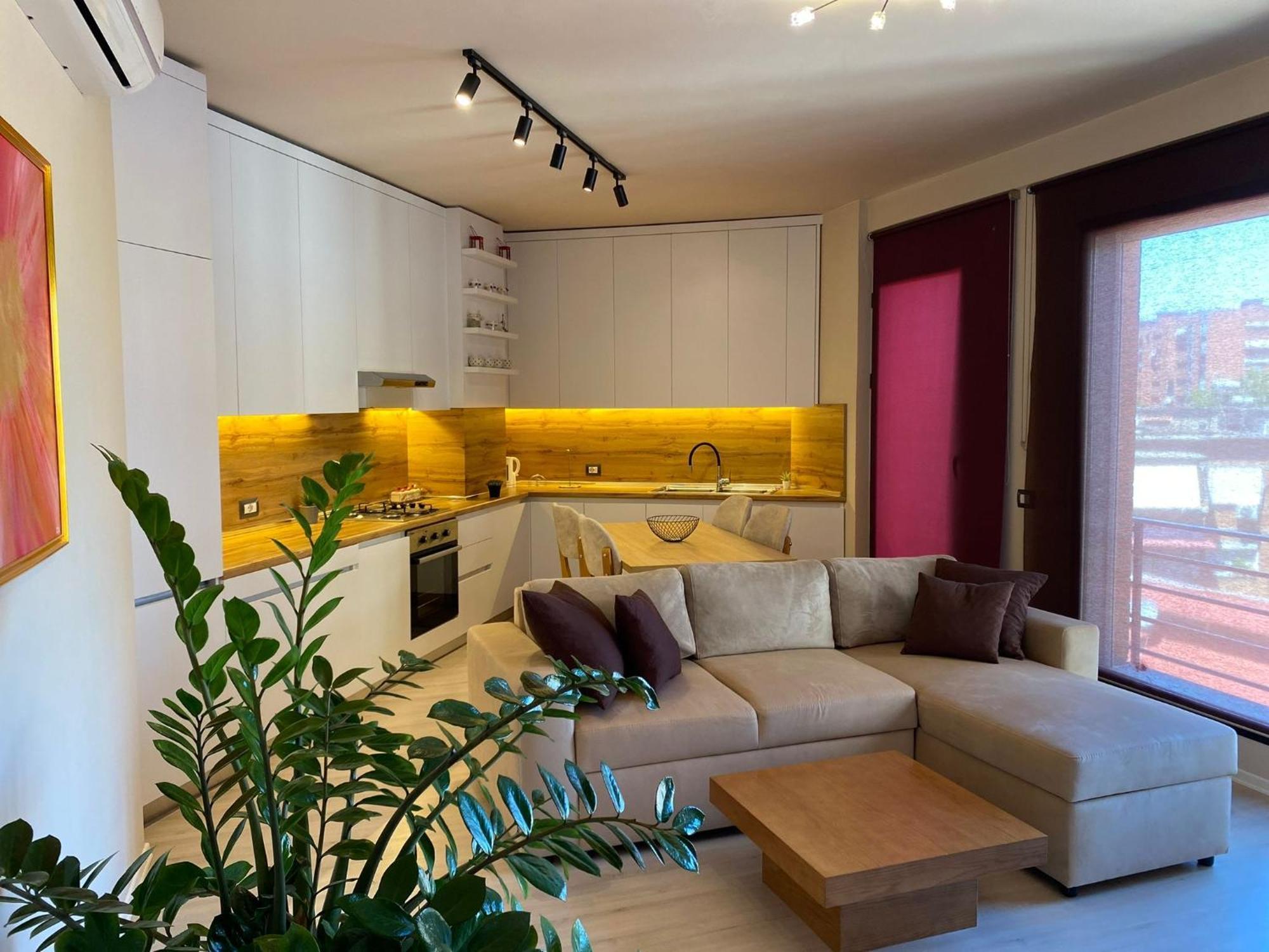 Nemis Apartments In The Centre Of Tirana Four Free Parking ภายนอก รูปภาพ